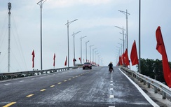 Cầu trăm tỷ thông xe nối Bắc Ninh - Bắc Giang, người dân thoát cảnh qua sông lụy đò