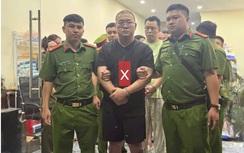 Phá đường dây lừa đảo chiếm đoạt tài sản, bắt 31 đối tượng người nước ngoài