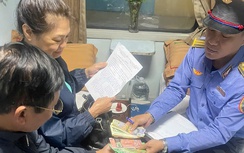 Hành khách bất ngờ nhận lại nhiều ngoại tệ bỏ quên trên tàu