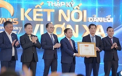 Bộ Xây dựng tặng bằng khen cho Hội Môi giới bất động sản Việt Nam