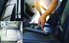 Tránh mốc trong xe thời tiết nồm ẩm cách nào?