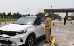 Gần 2.000 tài xế vi phạm nồng độ cồn bị giữ xe trong ngày nghỉ lễ 1/5