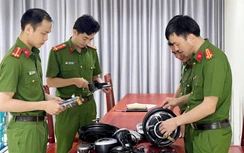 Danh tính kẻ cầm đầu đường dây buôn lậu bình ắc quy, phụ tùng xe điện vừa bị bắt