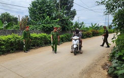 Một ngày theo chân công an xã, phường ở Hòa Bình xử lý vi phạm giao thông