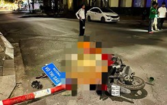 Tông w88 vin app vào cột bảng tên đường, một thanh niên tử vong tại chỗ
