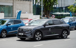 Chọn xe hybrid cắm sạc hay ô tô thuần điện?