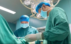 Cuộc mổ "giờ vàng" giành lại sự sống cho bệnh nhân vô danh