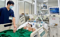 Cứng hàm, nói yếu vì uốn ván lại ngỡ đột quỵ não