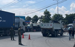 Bình Dương: Xe ben ôm cua cán trúng xe máy, một phụ nữ tử vong