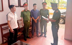 Bắt tạm giam kế toán trường học chiếm đoạt tiền bảo hiểm y tế của học sinh