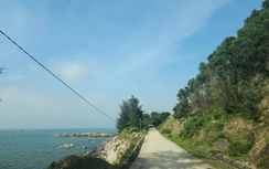 Vì sao tuyến đường ven biển đẹp nhất Hà Tĩnh vắng bóng du khách?
