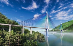 Lắp đặt sà lan lớn thi công cầu có 2 kỷ lục trên cao tốc Hòa Bình - Mộc Châu