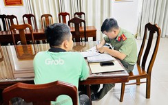 Tài xế Grab trả lại gần 1,8 tỷ đồng cho người chuyển khoản nhầm