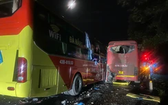 Ba xe chở hơn 100 hành khách tông liên hoàn trên đường tránh Huế, nhiều người nhập viện