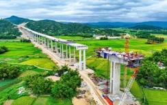 Phó Thủ tướng: Tập trung tối đa cao điểm về đích các cao tốc dọc miền Trung