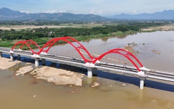 Quảng Ngãi tăng tốc đưa các dự án trọng điểm về đích, đẩy mạnh đầu tư hạ tầng miền núi