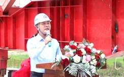 Thứ trưởng Nguyễn Việt Hùng dự lễ hợp long cầu dài nhất cao tốc Quy Nhơn - Chí Thạnh