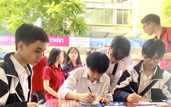 Phổ điểm đẹp: Trường top đầu vẫn “kén chọn” khắt khe