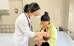 Nghẹt thở cấp cứu bé 1 tháng tuổi bị ngộ độc sái thuốc phiện ở Ninh Bình