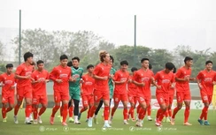 HLV Kim Sang-sik loại 8 cầu thủ khỏi U23 Việt Nam trước giải Đông Nam Á