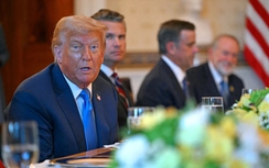 Tổng thống Donald Trump khẳng định không lùi thời hạn áp thuế quan
