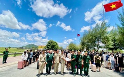 An Giang tiếp nhận 72 công dân Việt Nam do Campuchia trao trả