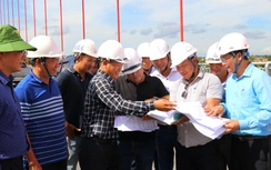 Quảng Ngãi: Khẩn trương nghiệm thu, bàn giao để thông xe cầu Trà Khúc 3