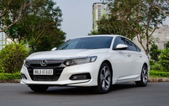 Sedan hạng D: Toyota Camry dẫn đầu dù giảm doanh số