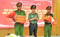 Khen thưởng lực lượng bắt nhanh kẻ cướp tiệm kim hoàn ở Đà Nẵng