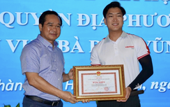 Chủ tịch UBND TP.HCM tặng bằng khen cho thanh niên cứu bé gái bị đuối nước ở Vũng Tàu