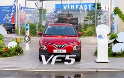 Doanh số ô tô điện VinFast đã vượt năm 2024