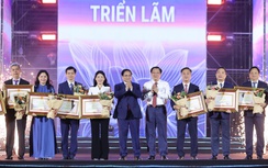 Bộ Xây dựng được tặng bằng khen của Thủ tướng tại Triển lãm thành tựu đất nước