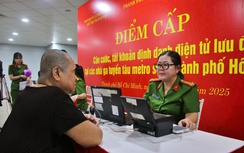 Công an TP.HCM mở đường dây nóng giải quyết vướng mắc cư trú, CCCD