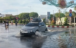 Cà Mau: Mưa lớn gây ngập ở Bạc Liêu ngày khai giảng