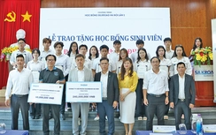 Tặng học bổng cho sinh viên -  SILKROAD lan tỏa giá trị nhân văn