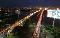 TP.HCM: Ùn tắc nghiêm trọng sau khi tạm đóng nhánh rẽ cầu Bình Lợi