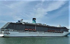 Huế: Tàu Adora Mediterranea chở 2.680 hành khách "xông đất" cảng Chân Mây