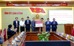 Agribank trao tặng 5 tỷ đồng chung tay chăm lo an sinh xã hội tại Lâm Đồng