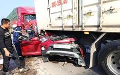 Tai nạn liên hoàn trên QL1 tuyến tránh Hà Tĩnh, bốn người bị thương, giao thông tê liệt