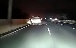 Thót tim cảnh ô tô 7 chỗ dừng giữa làn 120km/h trên cao tốc Hà Nội - Hải Phòng