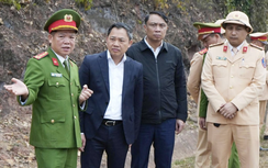 Chủ tịch tỉnh Sơn La đến hiện trường chỉ đạo khắc phục vụ tai nạn xe khách 4 người chết