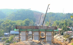 Tranh thủ mùa khô, nhà thầu cao tốc Chợ Mới - Bắc Kạn tăng tốc các hạng mục khó