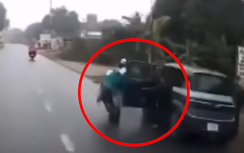 Người trên ô tô mở cửa bất cẩn khiến nữ sinh đi xe máy tử vong