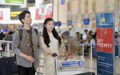 Vietnam Airlines vận chuyển mai, đào Tết Nguyên đán Bính Ngọ 2026