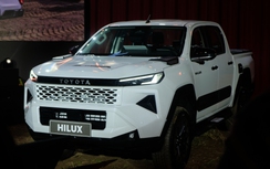 Toyota Hilux hoàn toàn mới, giá từ 632 triệu đồng