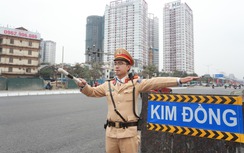 Hà Nội: Phòng CSGT và Sở Xây dựng tháo gỡ hơn 50 "điểm đen" ùn tắc giao thông