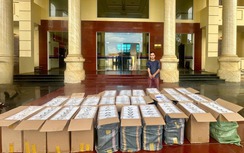 Quảng Trị: Bắt quả tang ô tô vận chuyển 12.500 bao thuốc lá JET trái phép