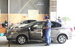 Chủ xe phấn khởi vì giảm lệ phí cấp giấy chứng nhận đăng kiểm ô tô