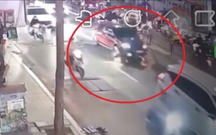 Hà Nội: Ô tô va chạm xe máy trên phố Nguyễn Lương Bằng, một người tử vong