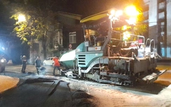 Xuyên đêm thảm nhựa mở rộng nút giao ngã 5 ở Quảng Ngãi, đảm bảo lưu thông dịp Tết